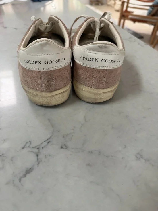 Golden Goose Pink Suede Low-Top Sneakers with Cream Sole - Picture 4 of 8
